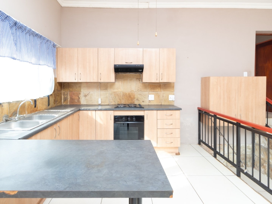 4 Bedroom Property for Sale in Ifafi North West